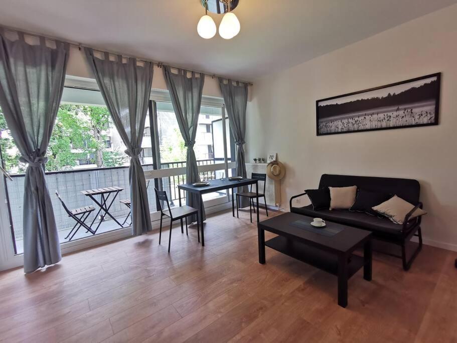 Cosy Apartment At Merignac-Centre Kültér fotó